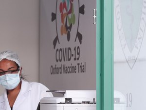 Morre voluntário brasileiro que participava de testes com vacina de Oxford