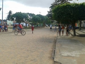 Jovem se fere ao 'brincar' com espingarda na zona rural de Arapiraca