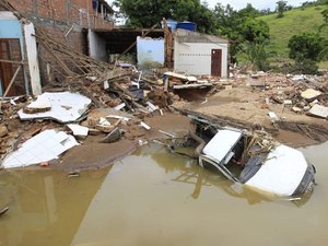 Número de afetados pelas chuvas na Bahia se aproxima de 800 mil