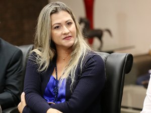 Juíza Emanuela Porangaba discute preconceitos e mitos que envolvem a adoção
