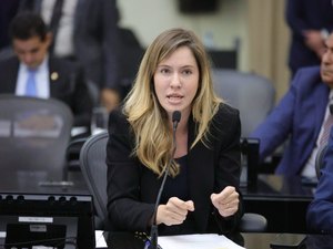 Cibele Moura propõe criação de programa de proteção para motoristas por aplicativo em Alagoas