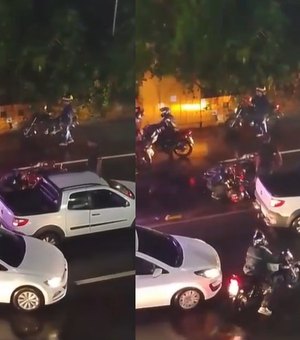Colisão entre carro e motocicleta deixa ferido na Av. Afrânio Lages, em Maceió