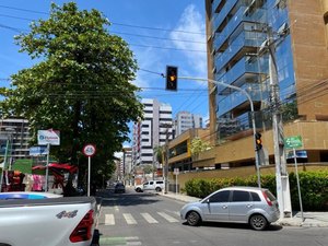 Novos semáforos em cruzamentos na parte baixa começam a funcionar no sábado (6)