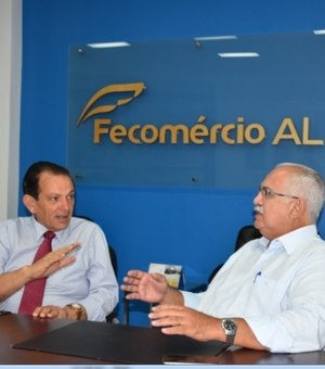 Rogério Teófilo visita Fecomércio em busca de parceria para melhorar comércio de Arapiraca