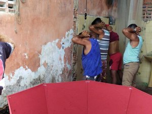 Polícia Militar desarticula rinha de galo e prende três em Penedo