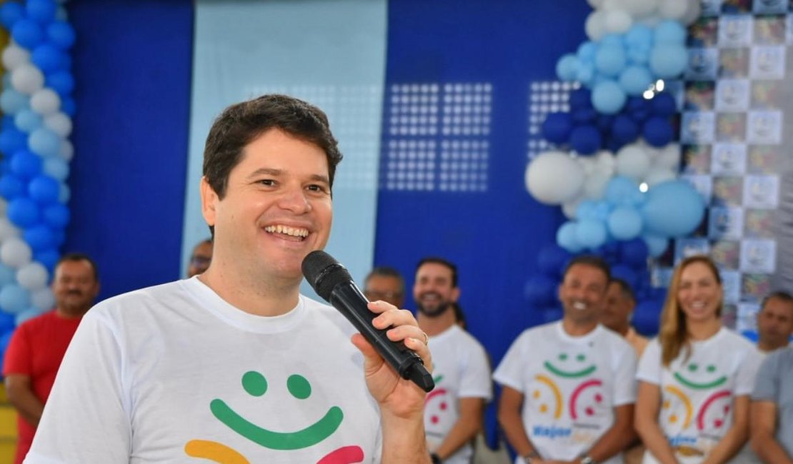 Davi Davino Filho cresce no interior e se fortalece na disputa pelo Senado