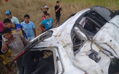 Carro de Marta ficou destruido