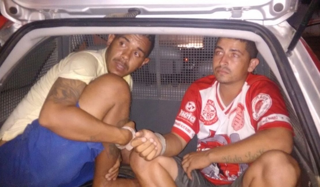 Após denúncia anônima, polícia prende dupla com 2 kg de maconha