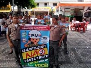 Pelotão Mirim realiza campanha educativa contra trotes