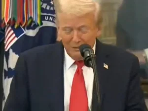 Trump se enrola ao pronunciar nome de medicamento e viraliza