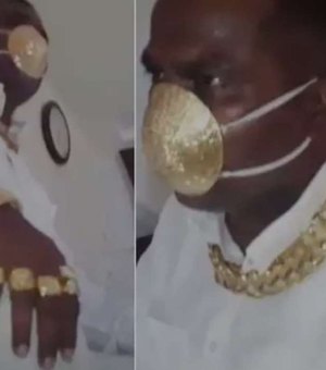 Empresário indiano faz máscara de ouro contra a covid-19