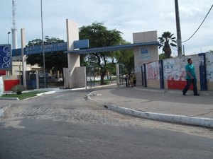 Suspeito de tráfico de drogas é preso após perseguição na Av. Fernandes Lima