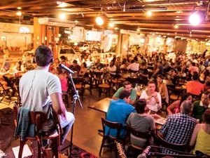 Veja regras do retorno aos shows e apresentações em bares e restaurantes