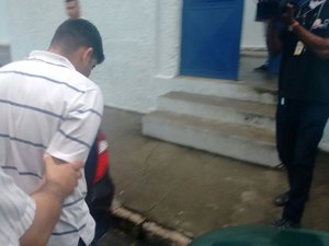 Dado como sequestrado, professor é preso em flagrante após abusar de menor