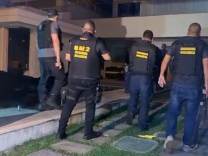 O bombeiro Maxwell Simones Correia é acusado de ocultar armas usadas no crime