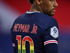 Nike diz que rompeu com Neymar após jogador não colaborar em investigação por assédio