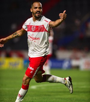 Anselmo Ramon celebra boa fase após primeiro gol em clássicos no CRB