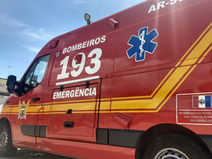 Idoso de 76 anos fica ferido após cair de telhado no Trapiche da Barra