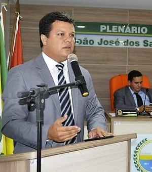 Bancada governista veta requerimento de vereador em Piaçabuçu