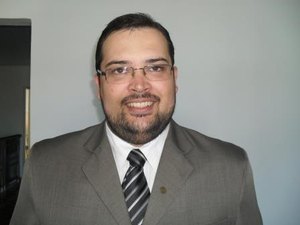 Deixem as mídias sociais e façam a sua parte, diz Hector Martins 
