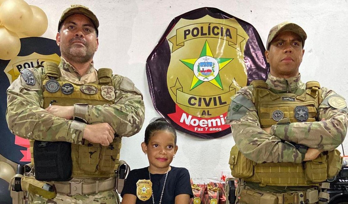 [Vídeo] Policiais civis participam de aniversário de menina que sonha em ser delegada