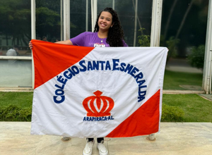 Aluna do Colégio Santa Esmeralda recebe medalha de ouro na Olimpíada Nacional de Ciências, em Brasília