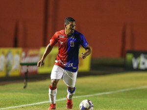 CRB anuncia contratação de lateral-direito