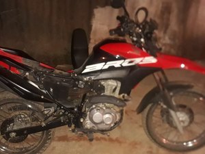 Polícia recupera veículo roubado em Arapiraca
