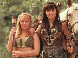 Atrizes de 'Xena: A Princesa Guerreira' posam juntas 14 anos após o fim da série