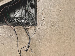 Homem é detido após invadir residência e tentar furtar fiação elétrica em Arapiraca