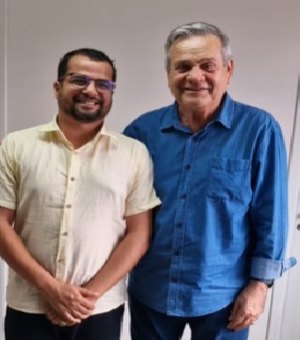 Vereador tenta 'salvação' buscando apoio do 'desconhecido' Ronaldo Lessa, em Olho D'Água das Flores