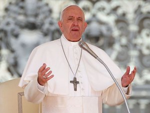 Papa Francisco cancela missa por causa de indisposição