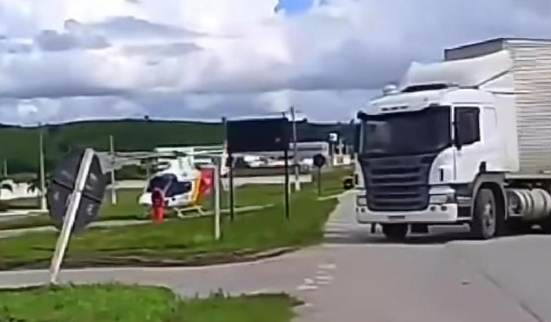 Homem fica ferido após colisão entre moto e carreta em União dos Palmares