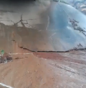 Vazamento de água debaixo da ponte do rio Ipanema preocupa população  