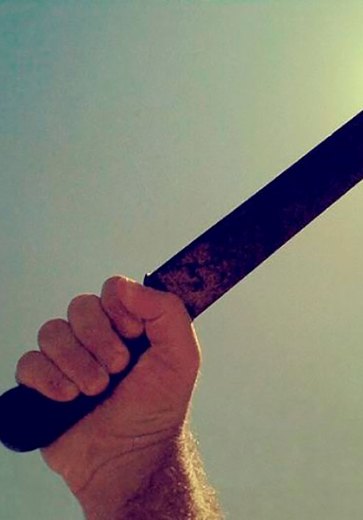 Homem com facão tenta invadir casa de ex-cunhada em Porto Calvo