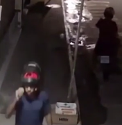[Vídeo] Criminosos furtam motocicleta no Centro de Arapiraca 
