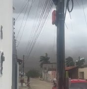Chuva intensa provoca alagamentos e ventanias em Arapiraca na manhã deste domingo