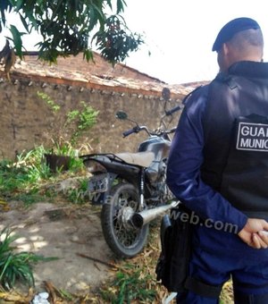 Guarda Civil apreende moto que pode ter sido usada para cometer assaltos 