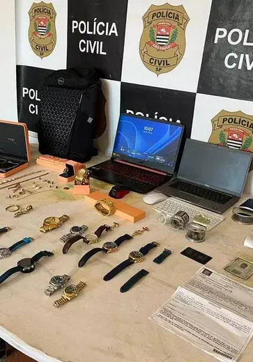 Tesoureiro do PCC ganhava R$ 50 mil por dia e ostentava carros de luxo em condomínio de alto padrão