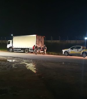 Polícia apreende cinco toneladas de carga irregular em Santa Luzia do Norte