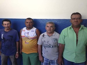 PC prende quatro pessoas em operação