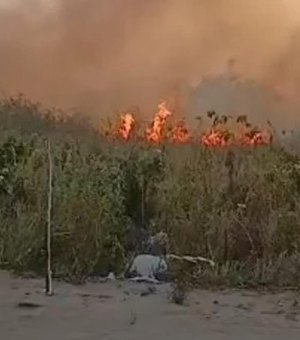 PM prende suspeito de provocar incêndio criminoso na Rota do Mar, em Maceió