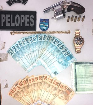 Homem é preso com revólver e mais de R$ 2.500 em espécie, em Craíbas