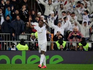 Vinícius Júnior ameniza pressão no Real Madrid: 'No Brasil já jogava em um clube muito grande'