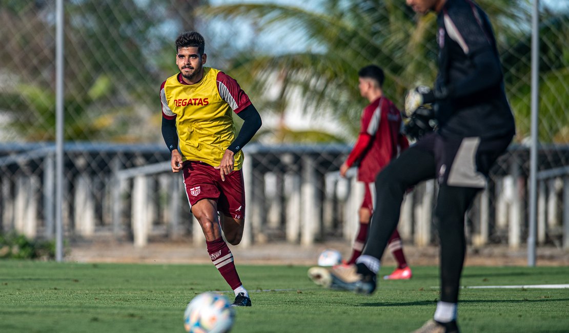 CRB encerra preparação e embarca para estreia na Copa do Nordeste contra o Itabaiana