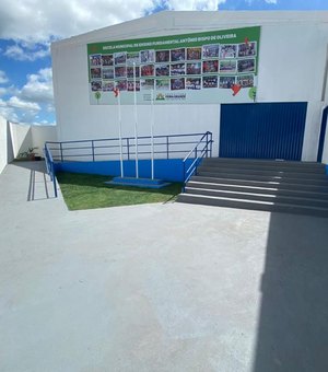 Prefeitura de Feira Grande inaugura escola modelo no Distrito Massapé