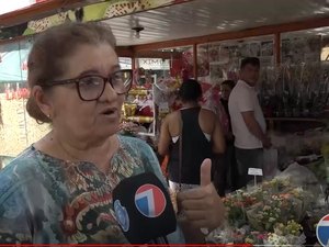 [Vídeo] Dia das Mães aquece vendas em Arapiraca, apesar de consumidor escolher presente barato