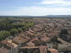 Corpo de menor é encontrado decapitado na França, com marcas de canibalismo
