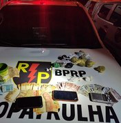 Dupla é presa com drogas e quase R$ 2 mil em residência na parte alta de Maceió