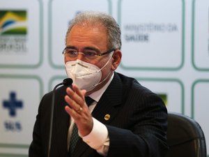 Ministro diz que 160 milhões serão vacinados até dezembro no Brasil